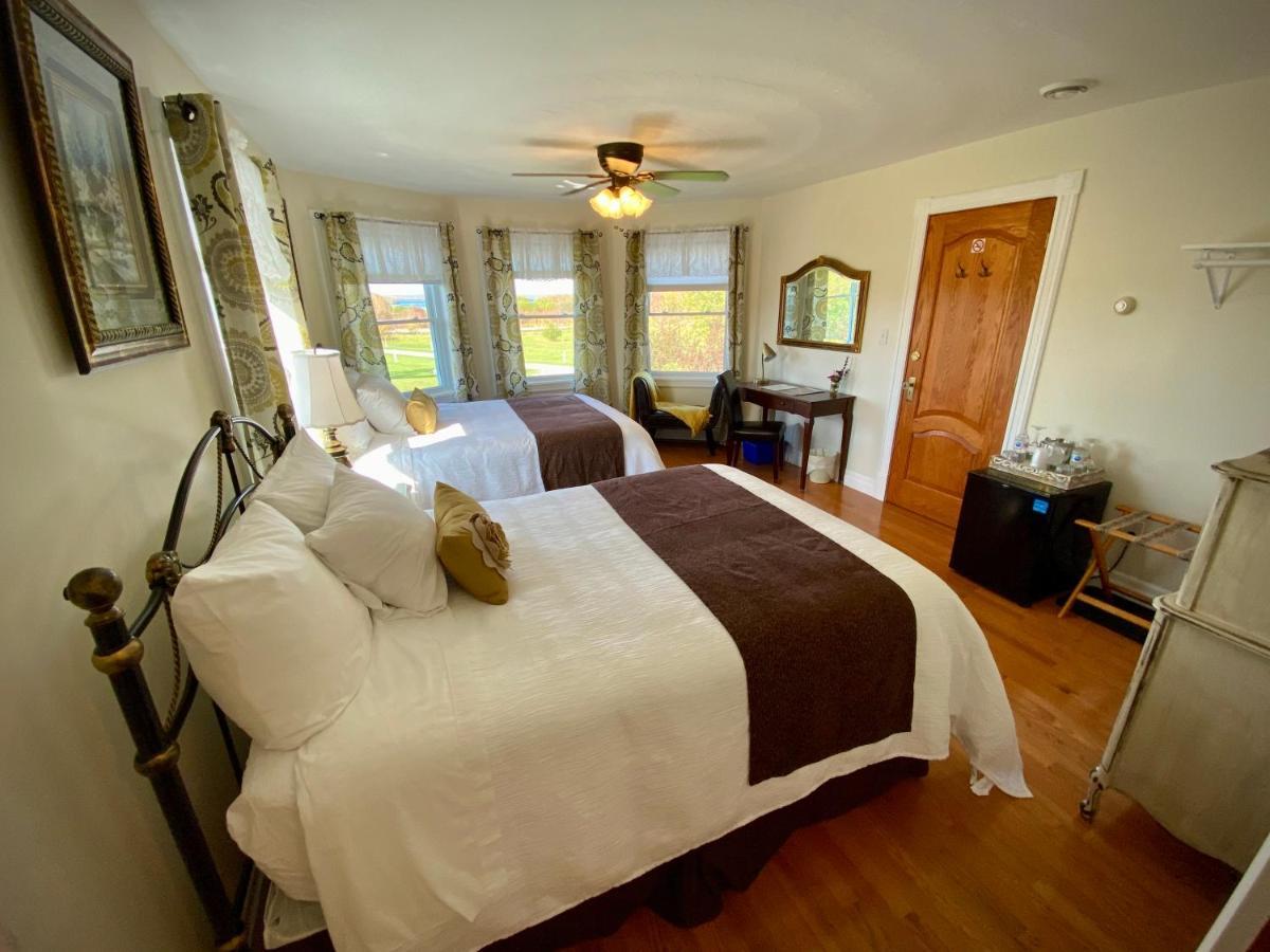 Twin Peaks B&B Mindemoya Szoba fotó